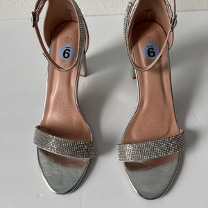 Women’s Elegant Dressy Glitter Rhinestone High Heels Shoes, Size 9, Color Silver